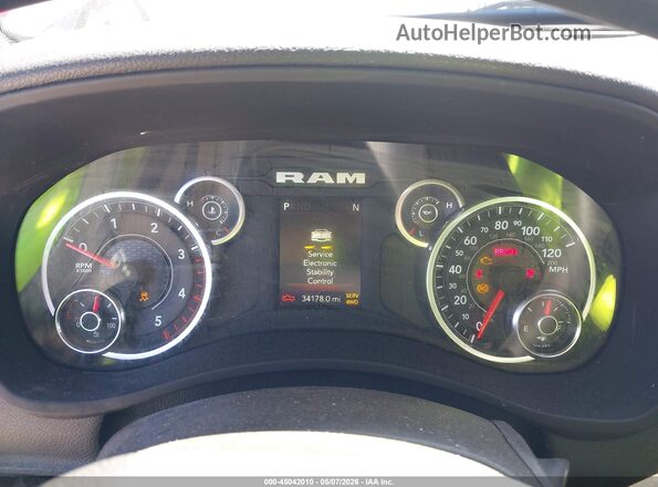 3C6UR5CL7RG234551 2024 RAM 2500 White Հետևի նստատեղերի տեսք