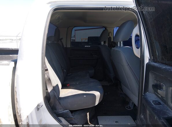 3C6UR5CL8GG268981 2016 RAM 2500 Белый Вид наклейки с VIN-кодом