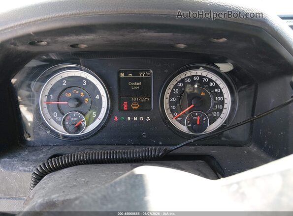 3C6UR5CL8GG268981 2016 RAM 2500 Белый Вид задних сидений