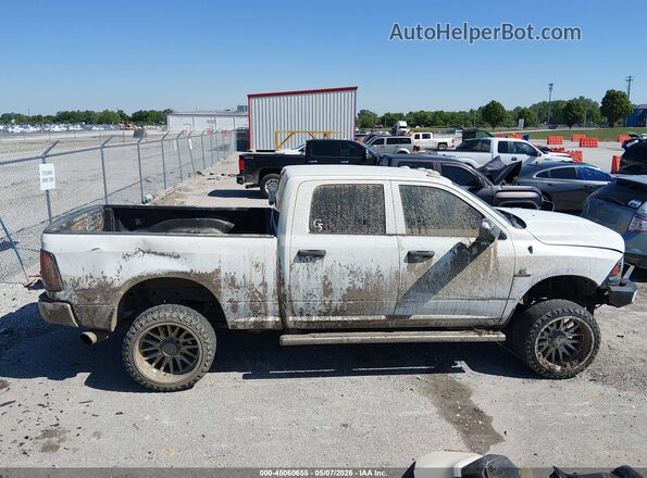 3C6UR5CL8GG268981 2016 RAM 2500 Белый Вид задней части салона