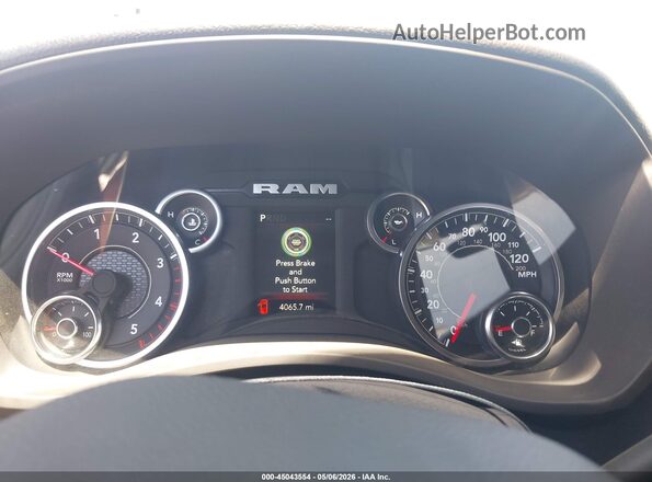 3C6UR5DL0RG161926 2024 RAM 2500 White Հետևի նստատեղերի տեսք