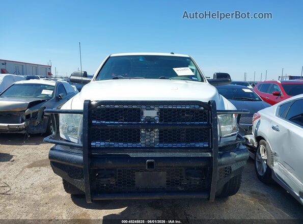 3C6UR5DL4GG229920 2016 RAM 2500 Белый Вид щитка приборов