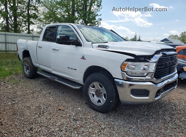 3C6UR5DL5KG632037 2019 RAM 2500 White Przód prawy
