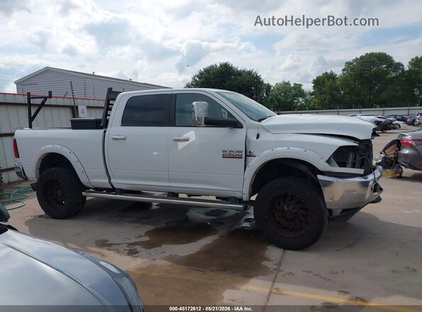 3C6UR5DL7GG284510 2016 RAM 2500 White Սալոնի 360 աստիճան տեսք