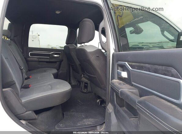 3C6UR5DL7RG338276 2024 RAM 2500 White Widok naklejki z numerem VIN