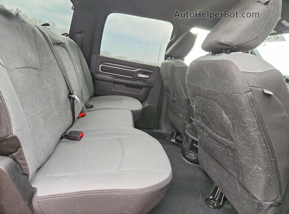 3C6UR5DLXRG101233 2024 RAM 2500 Gray Вид задніх сидінь