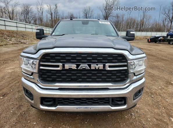 3C6UR5DLXRG101233 2024 RAM 2500 Gray Вид спереду