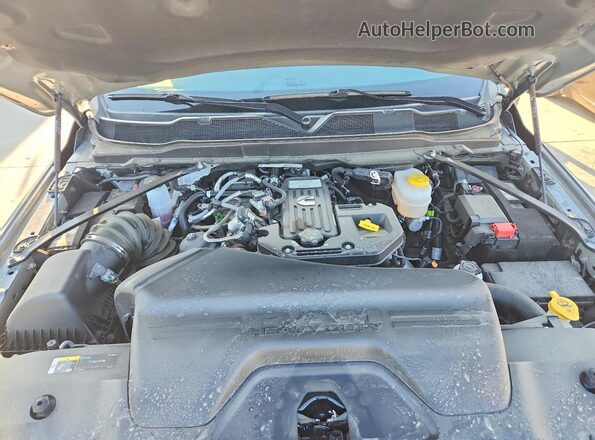 3C6UR5DLXTG237966 2026 RAM 2500 Gray უკანა სალონის ხედი