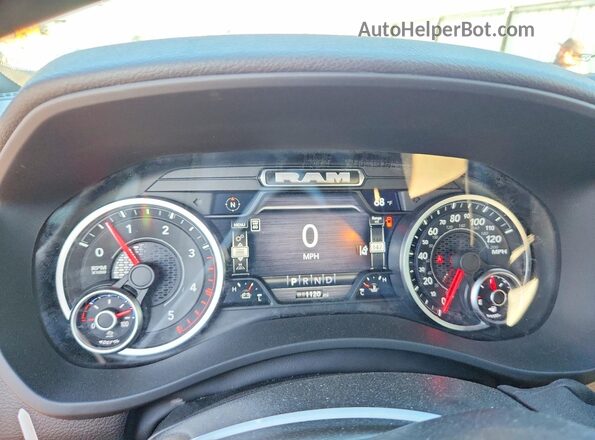 3C6UR5DLXTG237966 2026 RAM 2500 Gray ხელსაწყოთა პანელის ხედი