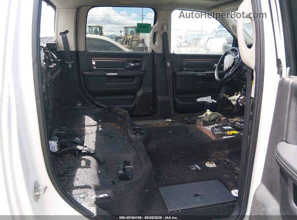 3C6UR5FL3HG531987 2017 RAM 2500 White Widok naklejki z numerem VIN