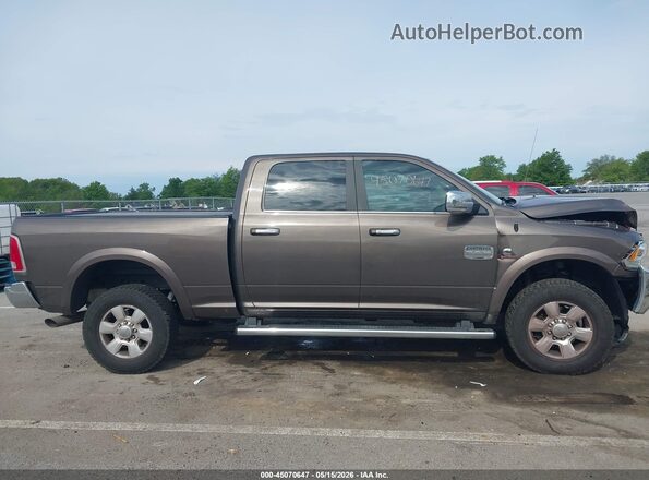 3C6UR5GL0JG121202 2018 RAM 2500 Коричневый Вид задней части салона