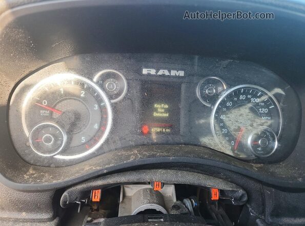 3C6UR5HL2RG278675 2024 RAM 2500 Maroon Instrument cluster view