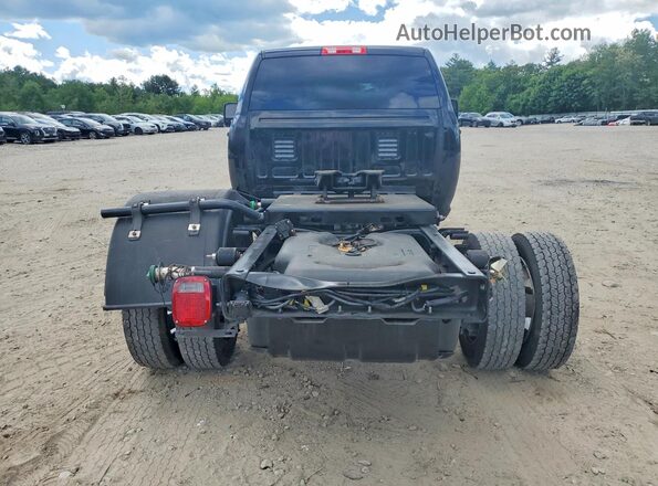3C7WRNEL7RG349832 2024 RAM 5500 Black Rear view