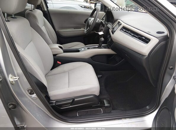 3CZRU5H34HM701750 2017 HONDA HR-V Silver Front interior view