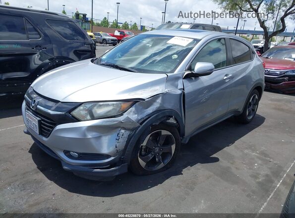 3CZRU5H50JM715829 2018 HONDA HR-V Silver Առջևի ձախ երեք քառորդ տեսարան