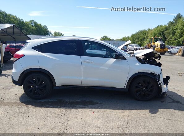 3CZRU6H12MM718898 2021 HONDA HR-V White 360 interior view