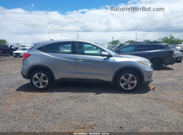 3CZRU6H34HM723561 2017 HONDA HR-V Silver Սալոնի հետևի տեսք