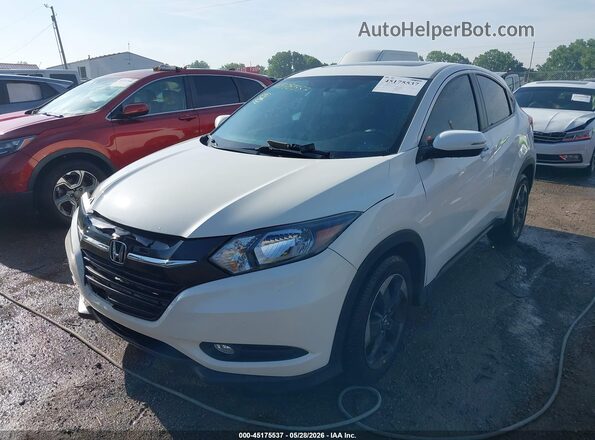 3CZRU6H52JM715630 2018 HONDA HR-V White Front left