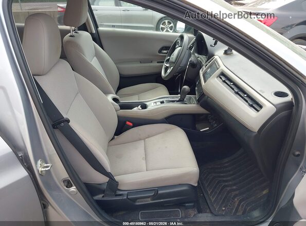 3CZRU6H55HM706561 2017 HONDA HR-V Silver 