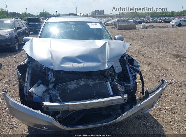 3CZRU6H56JM711970 2018 HONDA HR-V Silver წინა პანელის ხედი