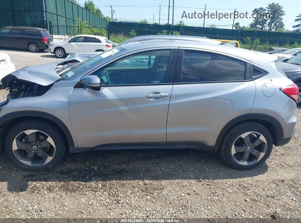3CZRU6H56JM711970 2018 HONDA HR-V Silver უკანა სალონის ხედი