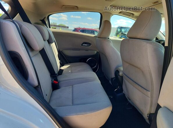 3CZRU6H56JM714092 2018 HONDA HR-V White 