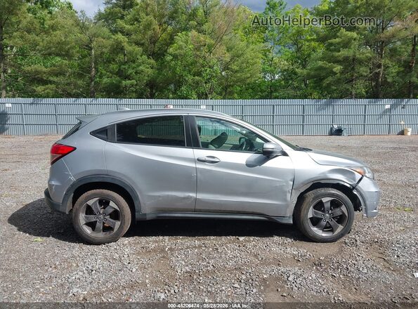 3CZRU6H71JM702112 2018 HONDA HR-V Silver Rear interior view