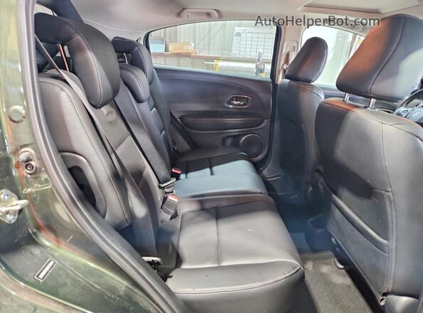 3CZRU6H72HM713484 2017 HONDA HR-V Green Widok wnętrza z tyłu
