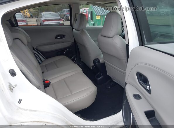 3CZRU6H75KM714815 2019 HONDA HR-V White VIN sticker view