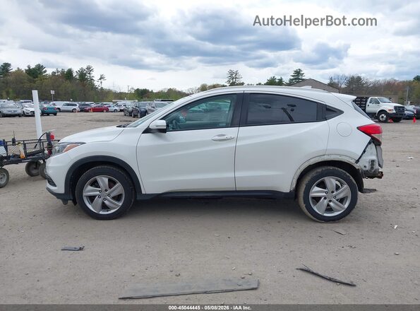 3CZRU6H75KM714815 2019 HONDA HR-V White 360 interior view