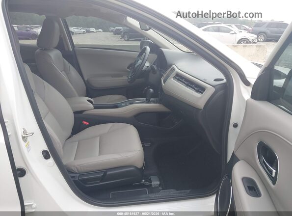 3CZRU6H78GM755950 2016 HONDA HR-V Белый Вид салона спереди