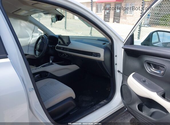3CZRZ1H34PM742842 2023 HONDA HR-V White Widok wnętrza z przodu