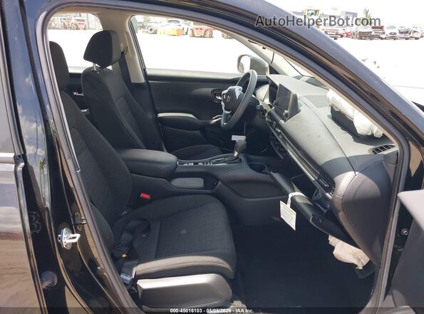 3CZRZ1H36RM750038 2024 HONDA HR-V Черный Вид салона спереди
