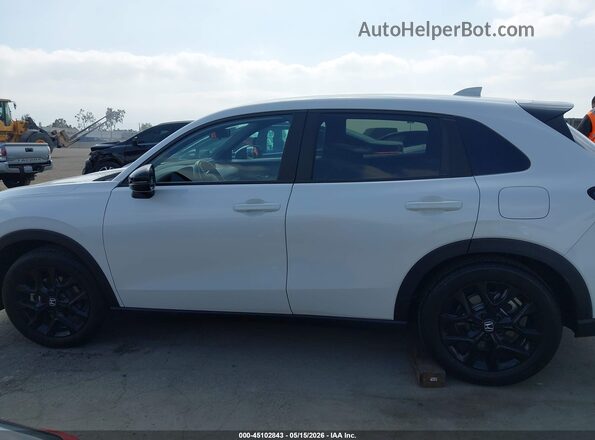 3CZRZ1H55RM749903 2024 HONDA HR-V White Вид задньої частини салону