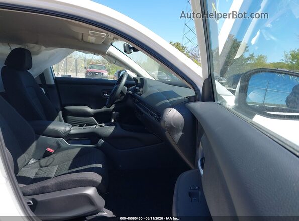 3CZRZ2H30TM760061 2026 HONDA HR-V White Widok wnętrza z przodu