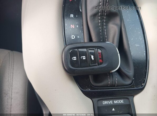 3CZRZ2H33TM760345 2026 HONDA HR-V White Dashboard view