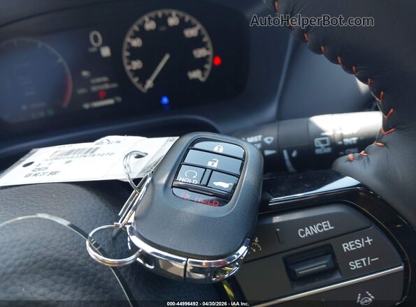3CZRZ2H53TM757270 2026 HONDA HR-V Синий Вид панели приборов