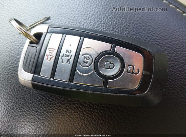 3FA6P0D98JR151111 2018 FORD FUSION Серебряный Вид панели приборов