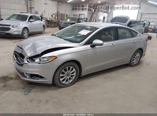 3FA6P0G72HR184013 2017 FORD FUSION Silver Առջևի ձախ երեք քառորդ տեսարան