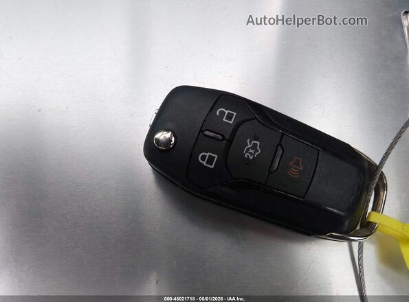 3FA6P0G74GR328465 2016 FORD FUSION Red Widok deski rozdzielczej