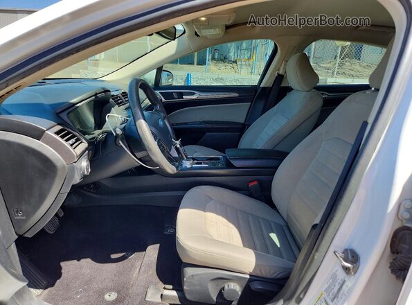 3FA6P0G75LR112179 2020 FORD FUSION White Вид салону спереду
