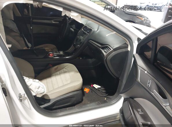 3FA6P0G75LR207700 2020 FORD FUSION White Вид салону спереду