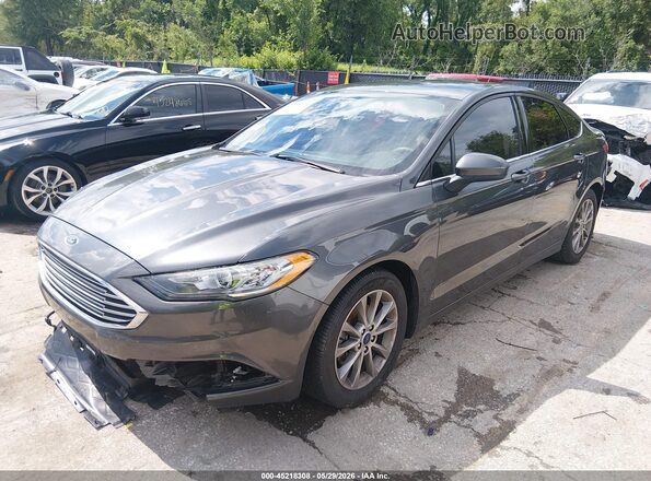 3FA6P0H72HR200726 2017 FORD FUSION Gray Vista tres cuartos delantera izquierda