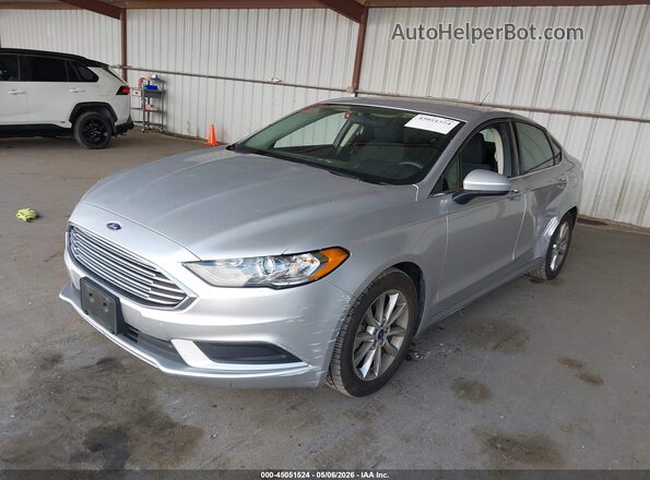 3FA6P0H74HR201599 2017 FORD FUSION Silver Vista tres cuartos delantera izquierda