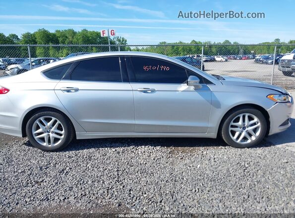 3FA6P0H7XGR352641 2016 FORD FUSION Silver 