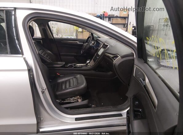3FA6P0H99GR264357 2016 FORD FUSION Silver Vista interior delantera