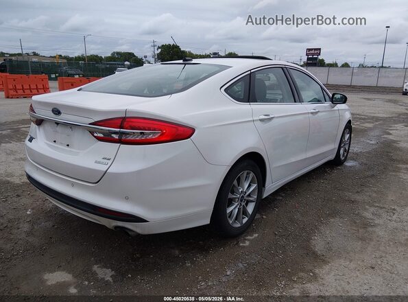 3FA6P0HD0HR366135 2017 FORD FUSION Белый Задняя правая четверть