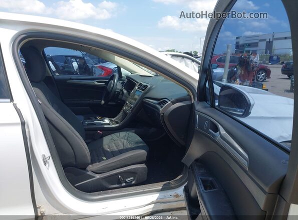 3FA6P0HD0JR231792 2018 FORD FUSION White Вид салону спереду