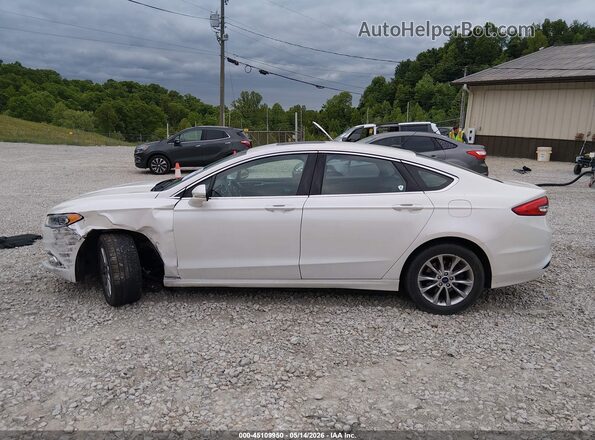 3FA6P0HD1HR220150 2017 FORD FUSION White 