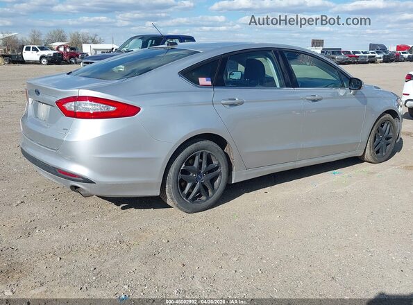 3FA6P0HD2GR281117 2016 FORD FUSION Silver 